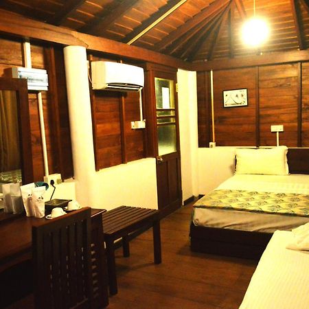 Rock Fort Beach Resort Unawatuna Kültér fotó