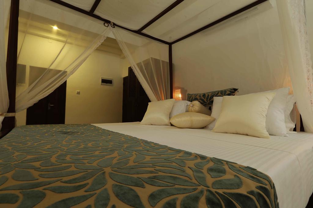 Rock Fort Beach Resort Unawatuna Szoba fotó